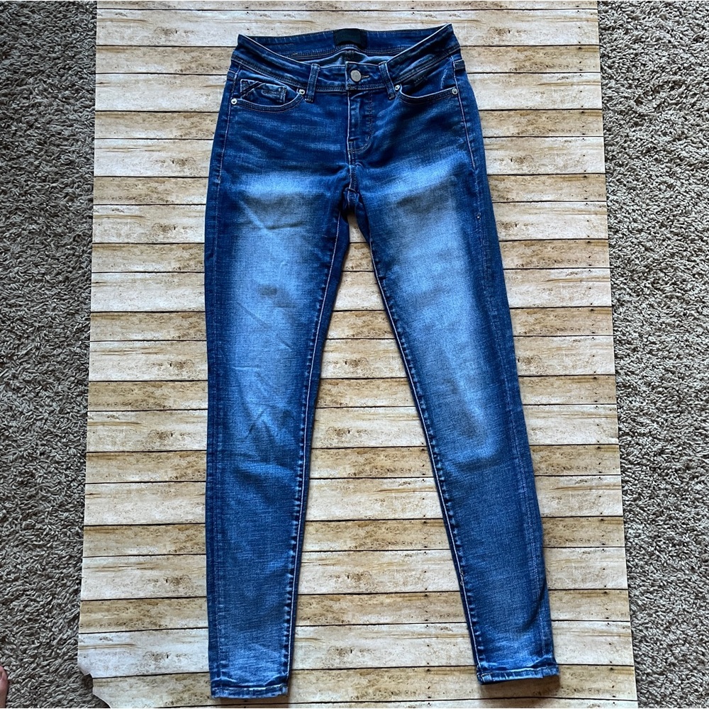 Buckle Black jeans. 25x30 skinny.